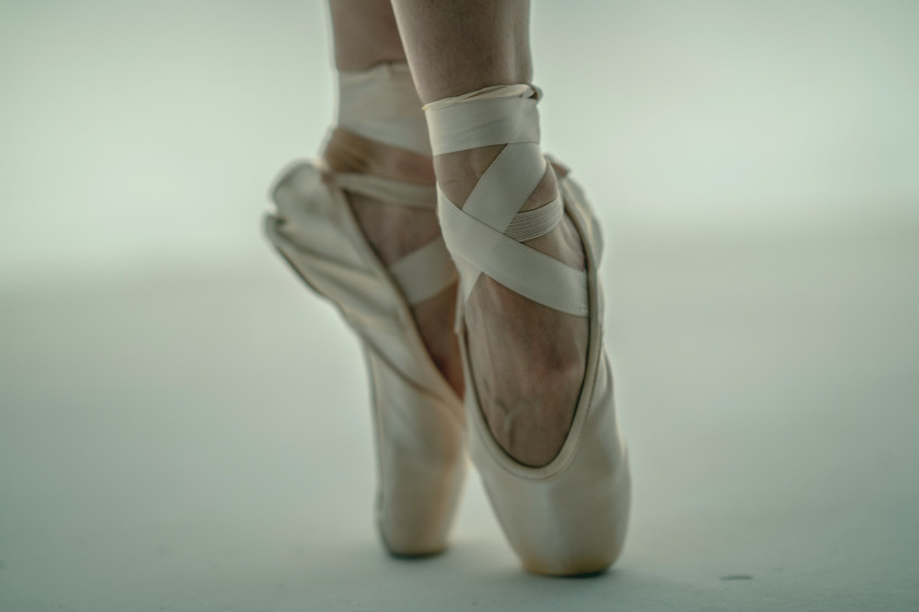 Новое поступление: Спортивные чешки и высококачественные танцевальные балетки в нашем магазине!