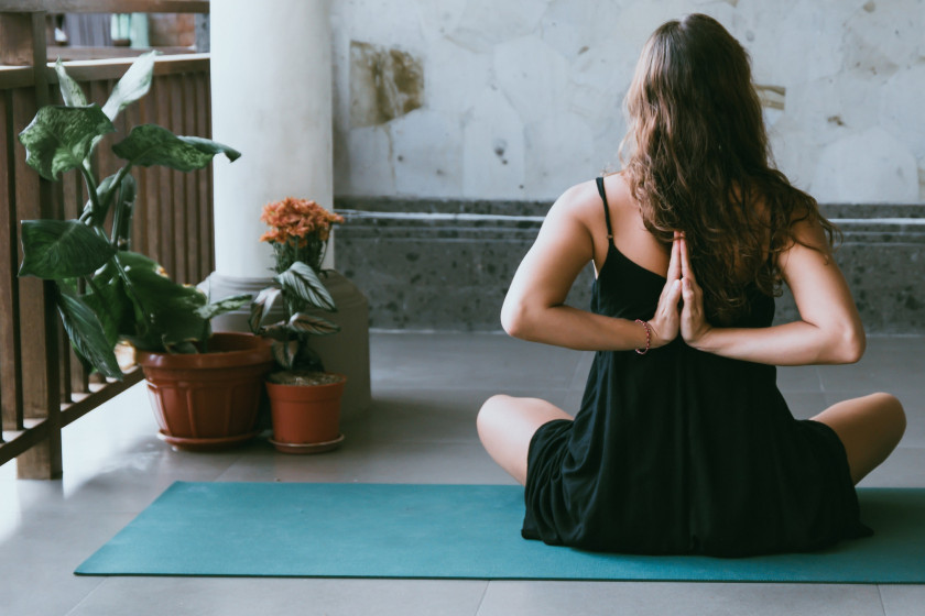 Достигайте комфорта в занятиях йогой с ковриками различных размеров